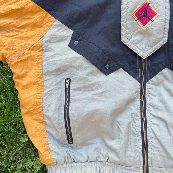 ULTRA RARE 90s Jordan Nike Jacket - Picture 6 of 16